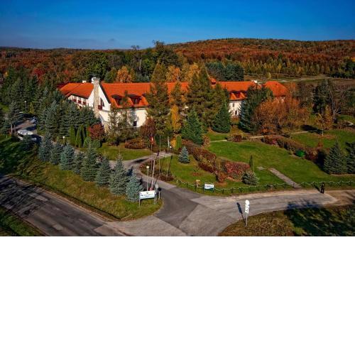 Szarvaskút Hotel
