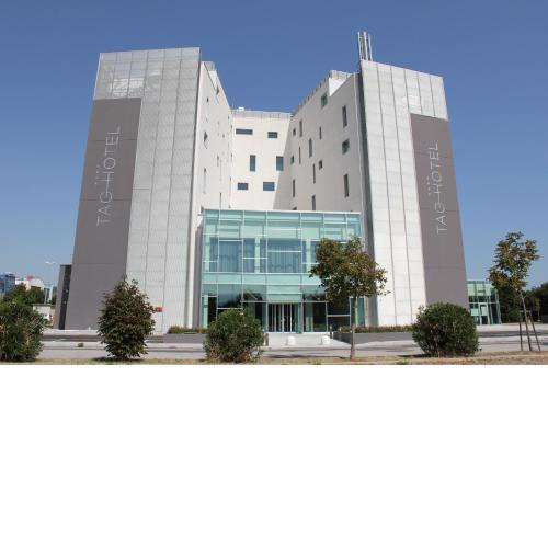 Tag Hotel