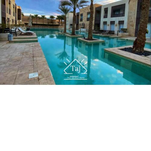 TAJ HOME, exotic ground 2 bedroom, pool, Scarab
