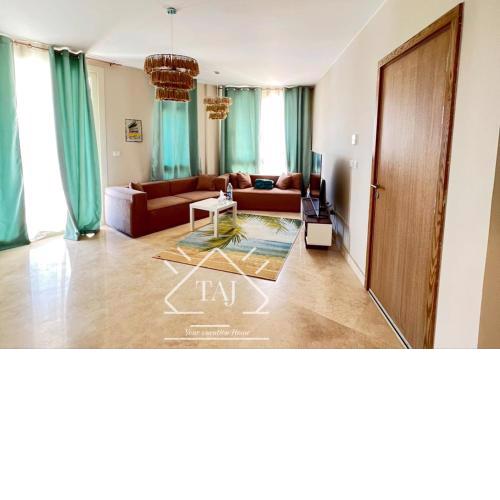 Taj Home, Stunning Mangroovy 1 BR, sea view. Free pool and Beach access