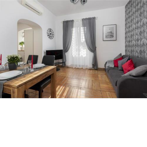 Take You Rome - Vatican Apartment
