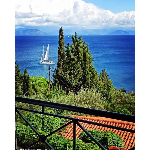 Takis & Eirini Family Apartments