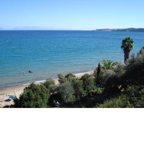 Takis Haikos House with two apartments two minutes walk to the beach Peroulia