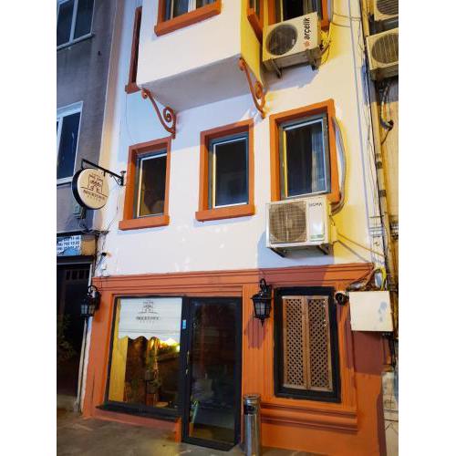 Taksim Bricktown Suite