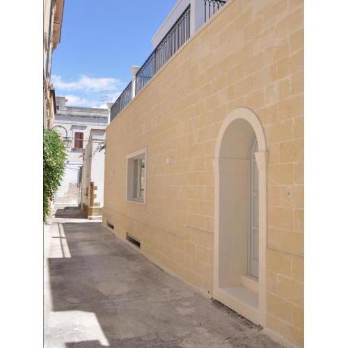 Tangram House