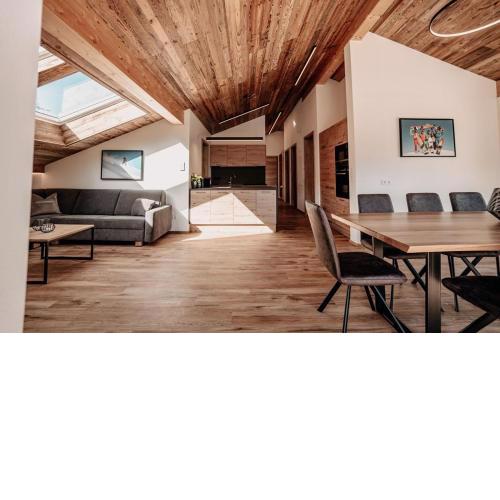 Tanners Chalet Apartments