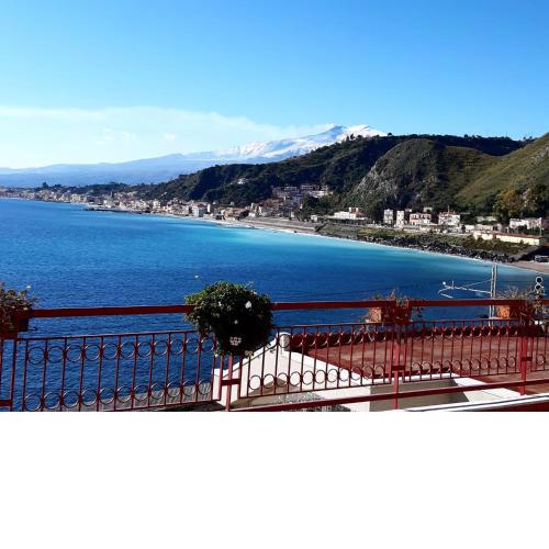 TAORMINA BEACH HOLIDAY