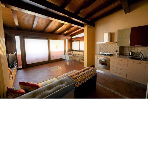 TAORMINA COLLECTION: ISIDE