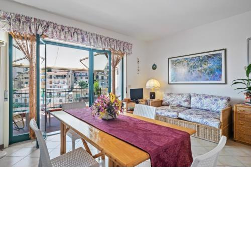 Taormina Comfortable Apartment with Terrace
