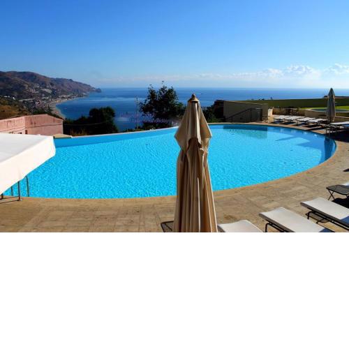 Taormina Helas Apartment by Taormina Holidays