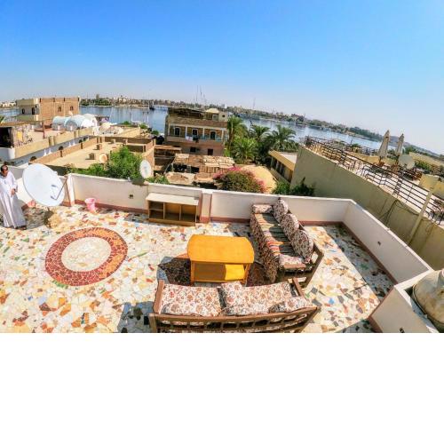 Tara Apartments