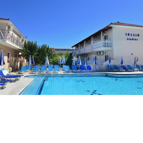 Tassia Studios for families and couples