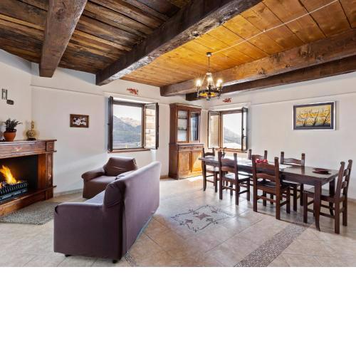 Tasteful Mansion in Morano Calabro with Balcony