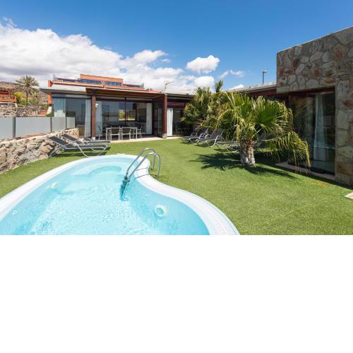 Tauro Villas