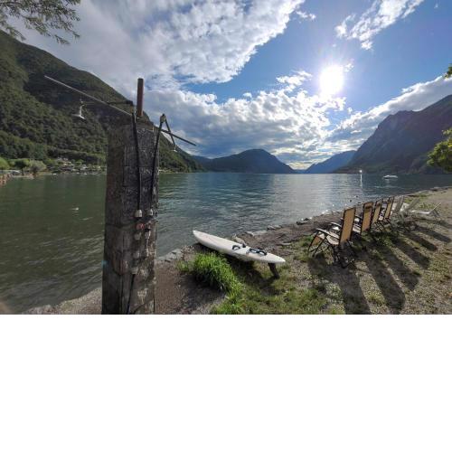 Te huur: 5 persoons chalet aan het Luganomeer