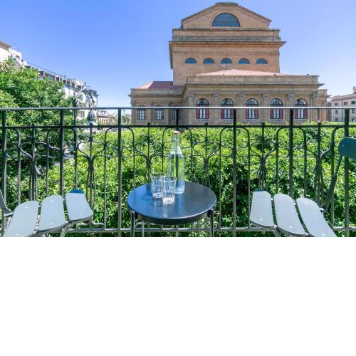 Teatro Massimo Bright and Cozy Apartment
