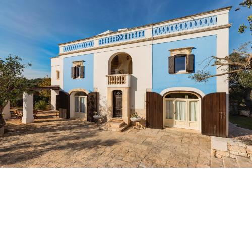 Terra Sessana Ville e Trullo con piscina privata