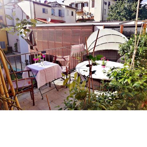 terrace apartment in santo spirito district