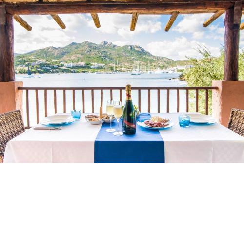 [Terrace on Porto Cervo] Swimming pool & private beach