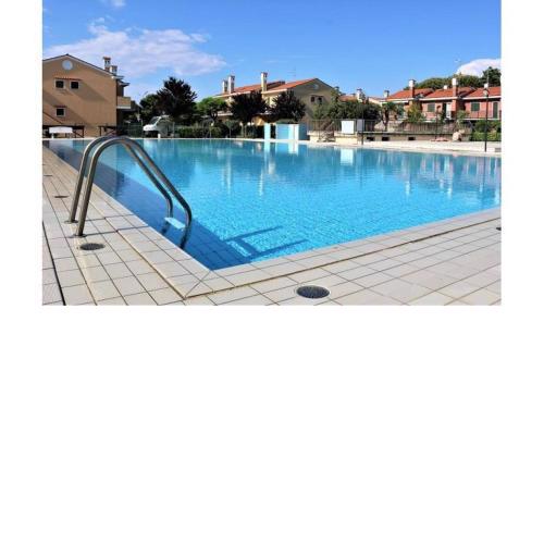 Terraced house with swimming pool for 6 people