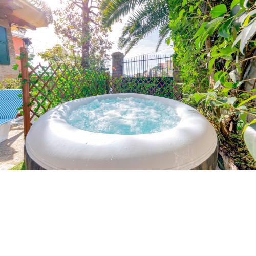 [Terrazza • con Piscina Idromassaggio] Parcheggio Gratis • Giardino • Wi-Fi