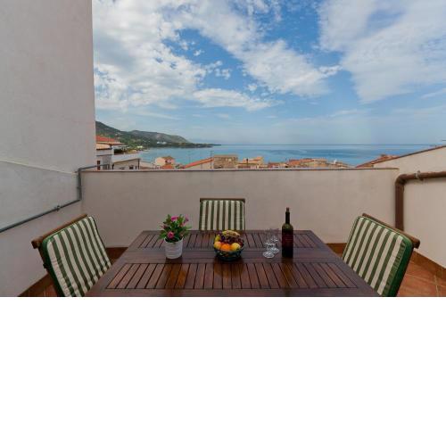 Terrazza del Centro (by Vacation Service)