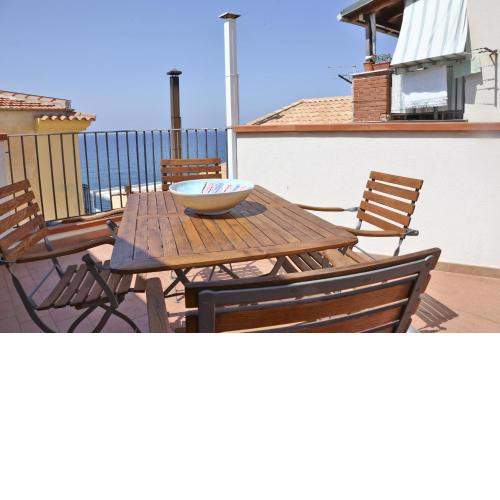 Terrazza Lucilla (by Vacation Service)