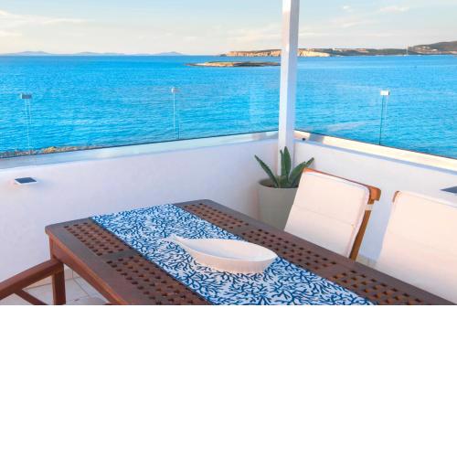 THALASSA Seafront Brand New 1BD house in Naousa