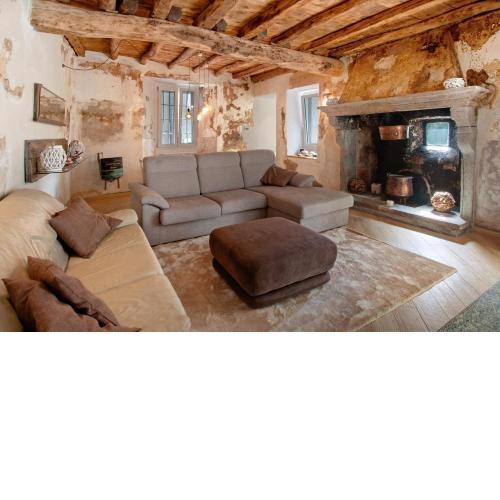 Thari House Como Lake
