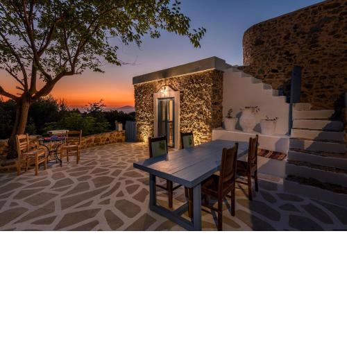 The Aegean blue country house Old Milos