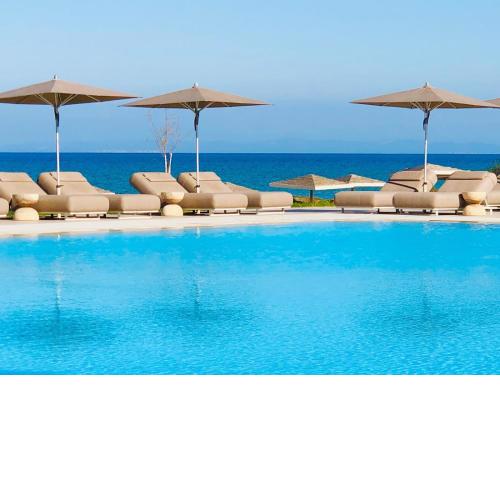 The Bay Hotel & Suites