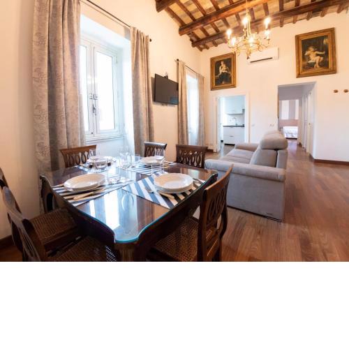 The Best Rent - Beautiful two-bedroom apartment near Colosseo