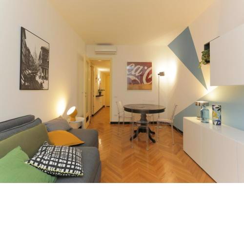 The Best Rent - Colorful Apartment in Central Station