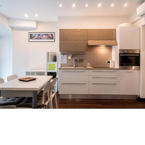The Best Rent - Modern Duomo Apartment