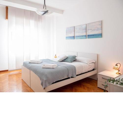The Best Rent - Modern two bedroom apartment in Milan