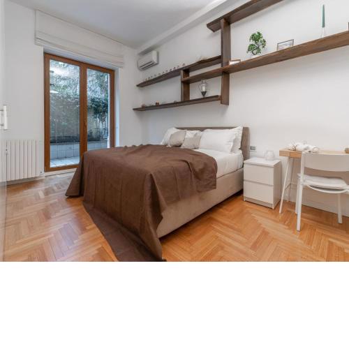 The Best Rent - Spacious three-bedroom apartment in Moscova