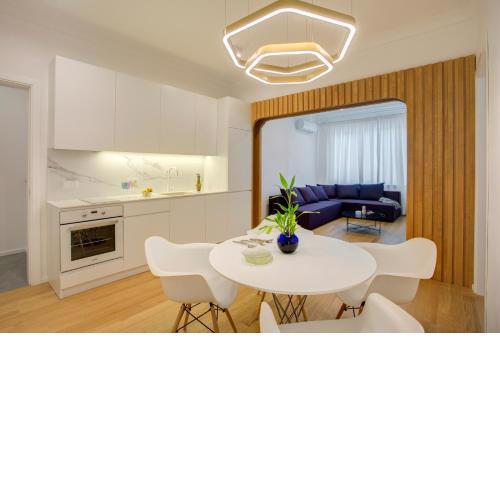 The Blue - Two-bedroom Lux Apartment