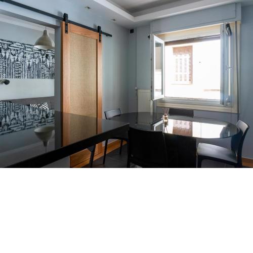 The Burton Luxury 1BR in Plaka, Athens