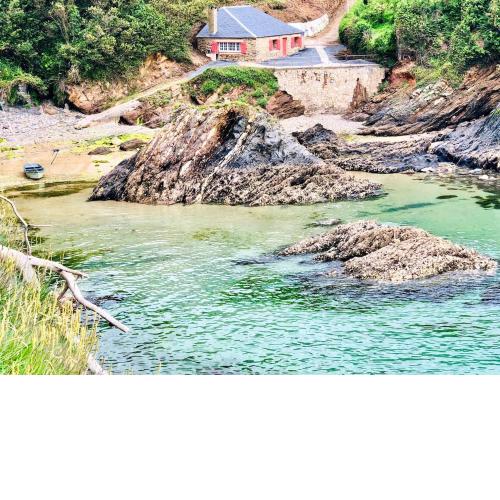 The Cliffs - Cala Porto do Val