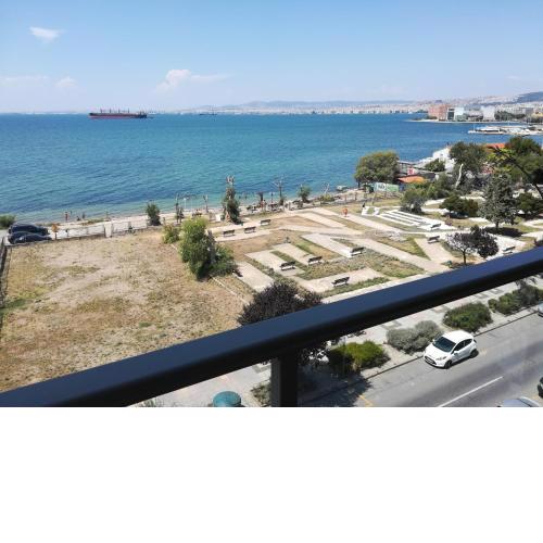 the cruiseflat free parking & in front of the beach