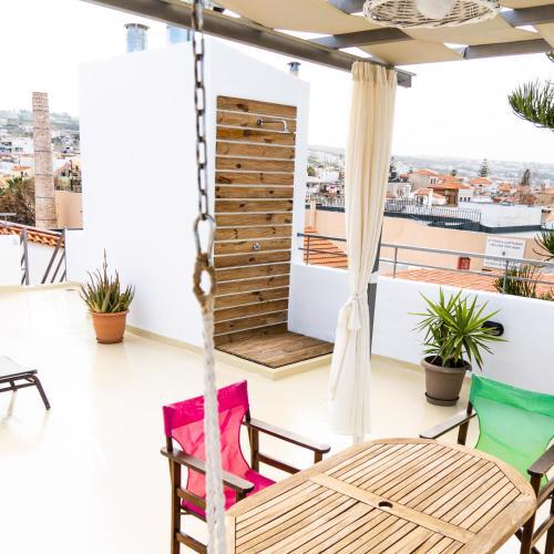 The Downtown Pent - Roof Garden included