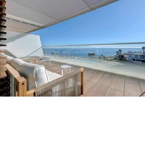 The Edge Lujoso apartamento con vistas al mar