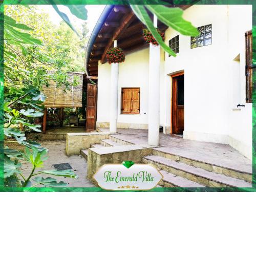 The Emerald Villa