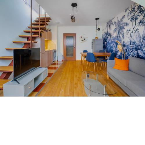 *The Eyrie* 1-BD Lovely Maisonette