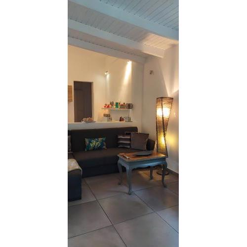 The Feng-shui bangalow, Northern Suburbs Athens