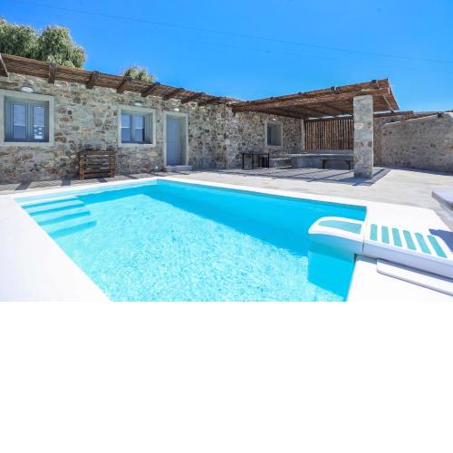 The George Villas Mykonos with Private Pool & Town Proximity