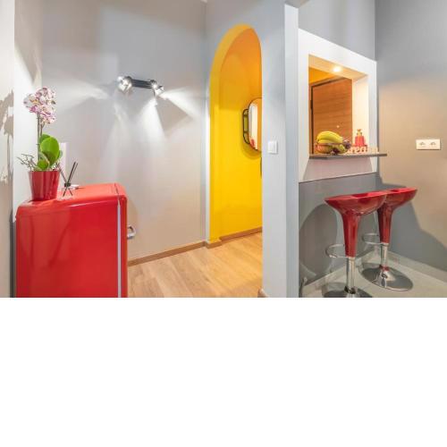 The HostMaster Hollywood Space Studio