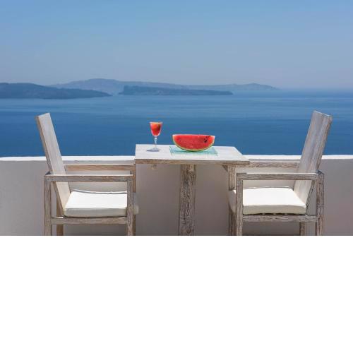 The Ivory Suite in Santorini
