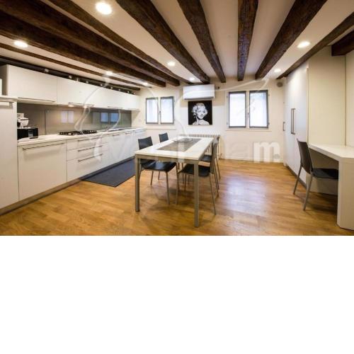 The Lion's House APT5
