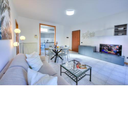 The Modern Apartment In Stresa - Happy.Rentals